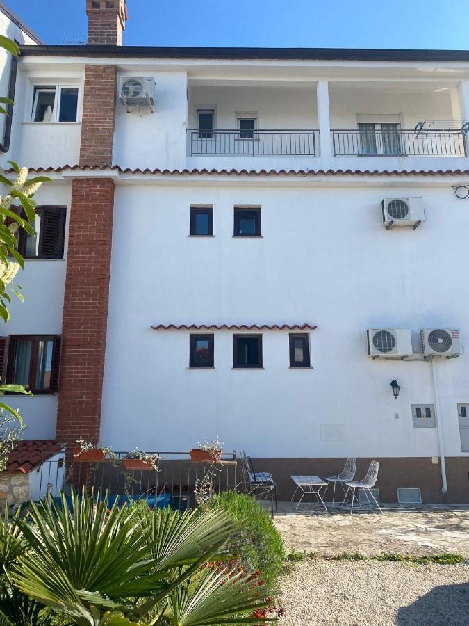 Nikval Apartment *
