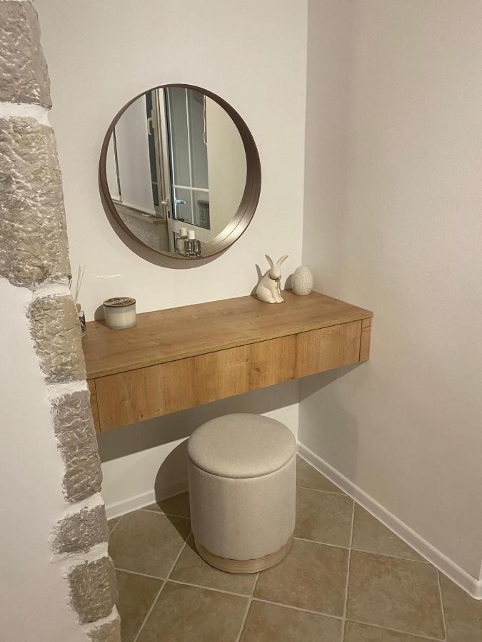 Nikval Apartment